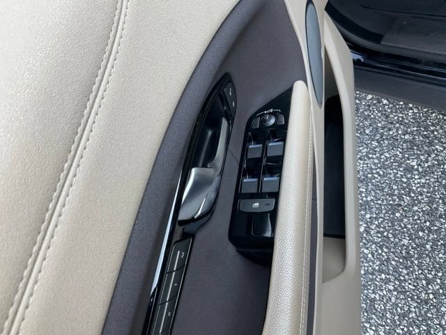 Used 2018 Land Rover Range Rover Evoque SE AWD/4WD image 8