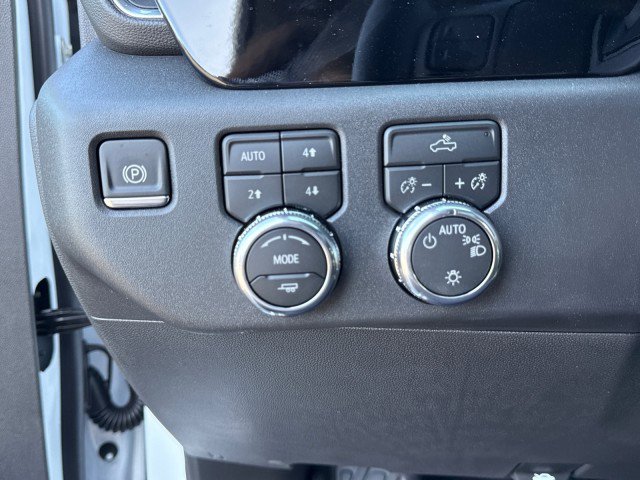 New 2026 GMC Sierra 1500 SLE image 22