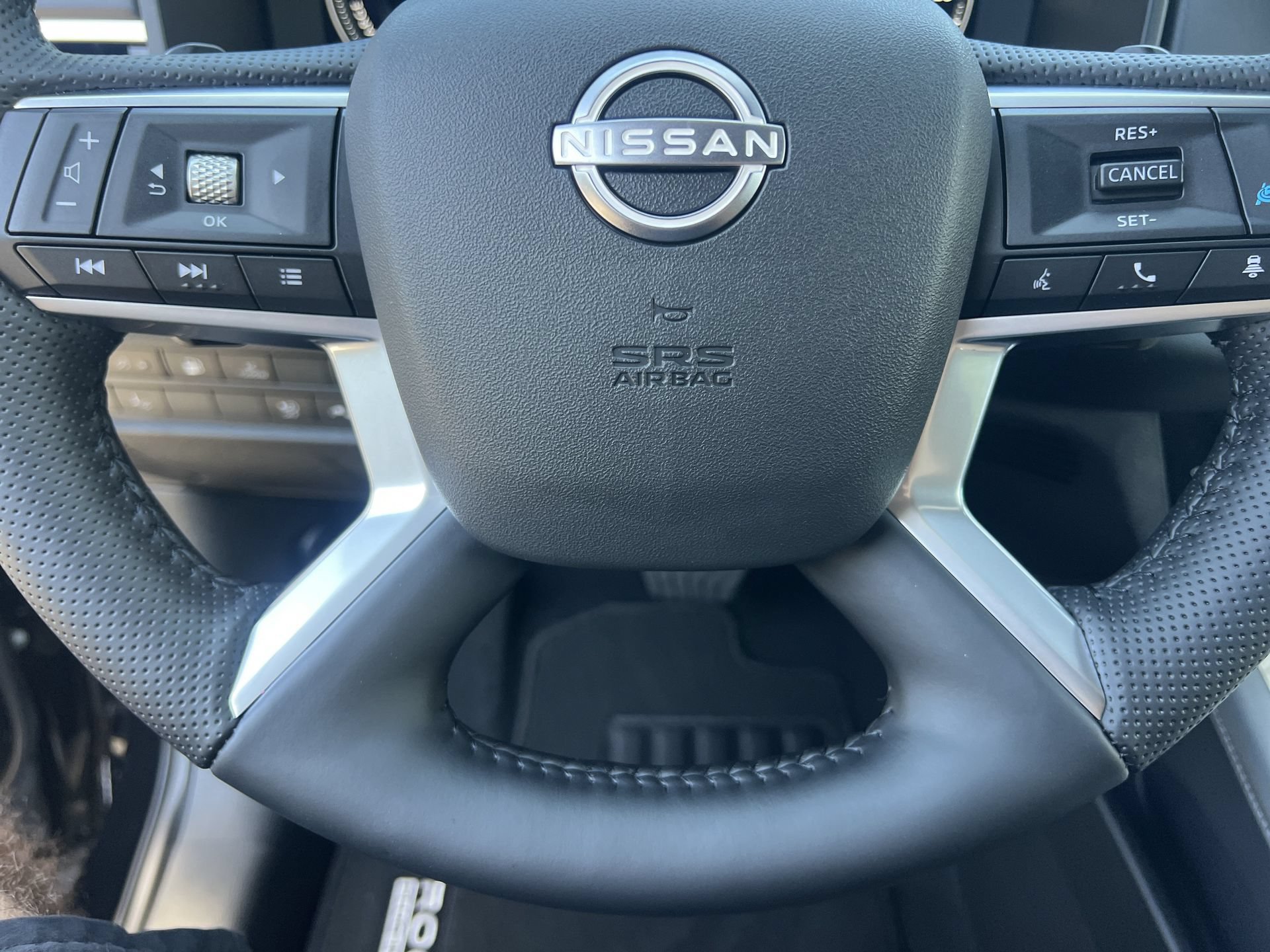 New 2026 Nissan Rogue Platinum AWD/4WD image 9