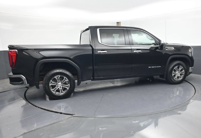 Used 2025 GMC Sierra 1500 SLT RWD image 3