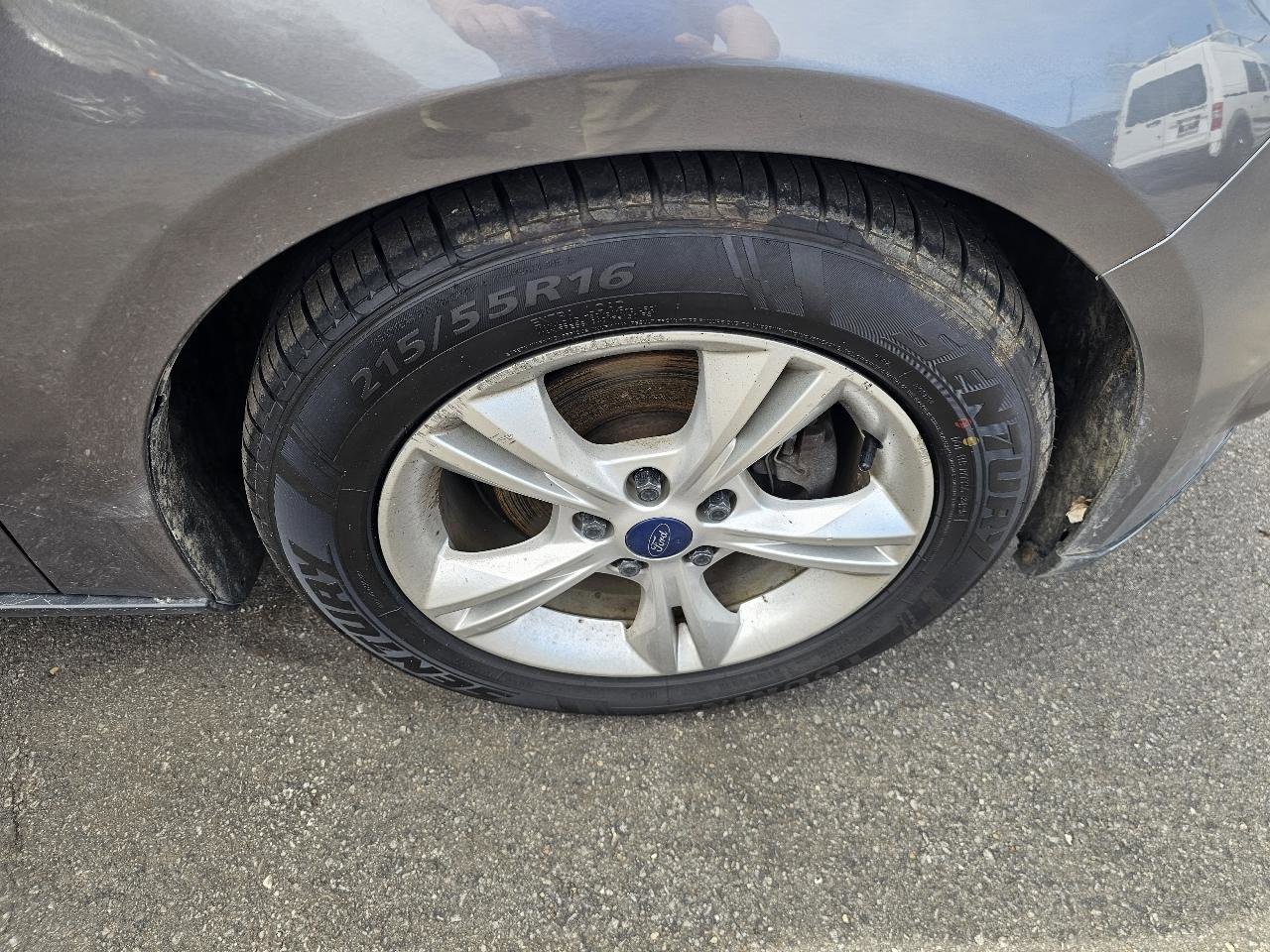 Used 2014 Ford Focus SE image 14