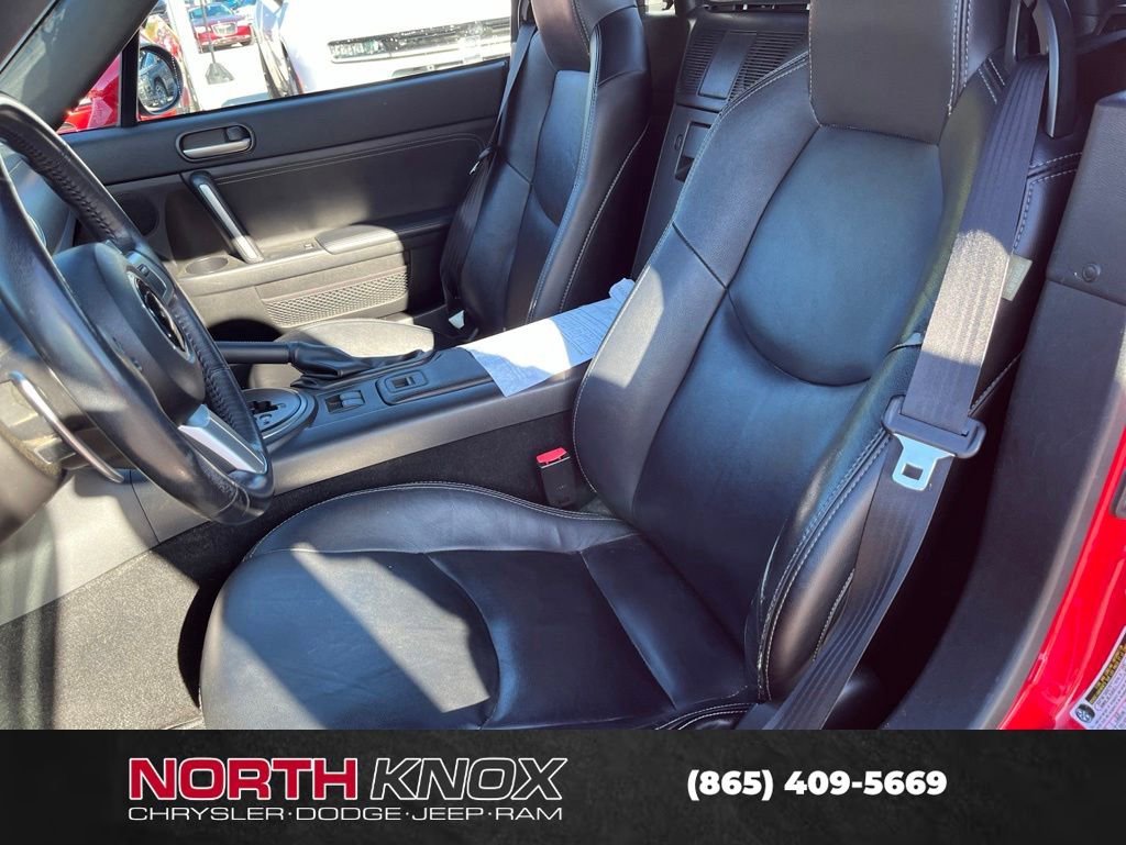 Used 2011 MAZDA MX-5 Miata Grand Touring w/ Premium Pkg RWD image 3