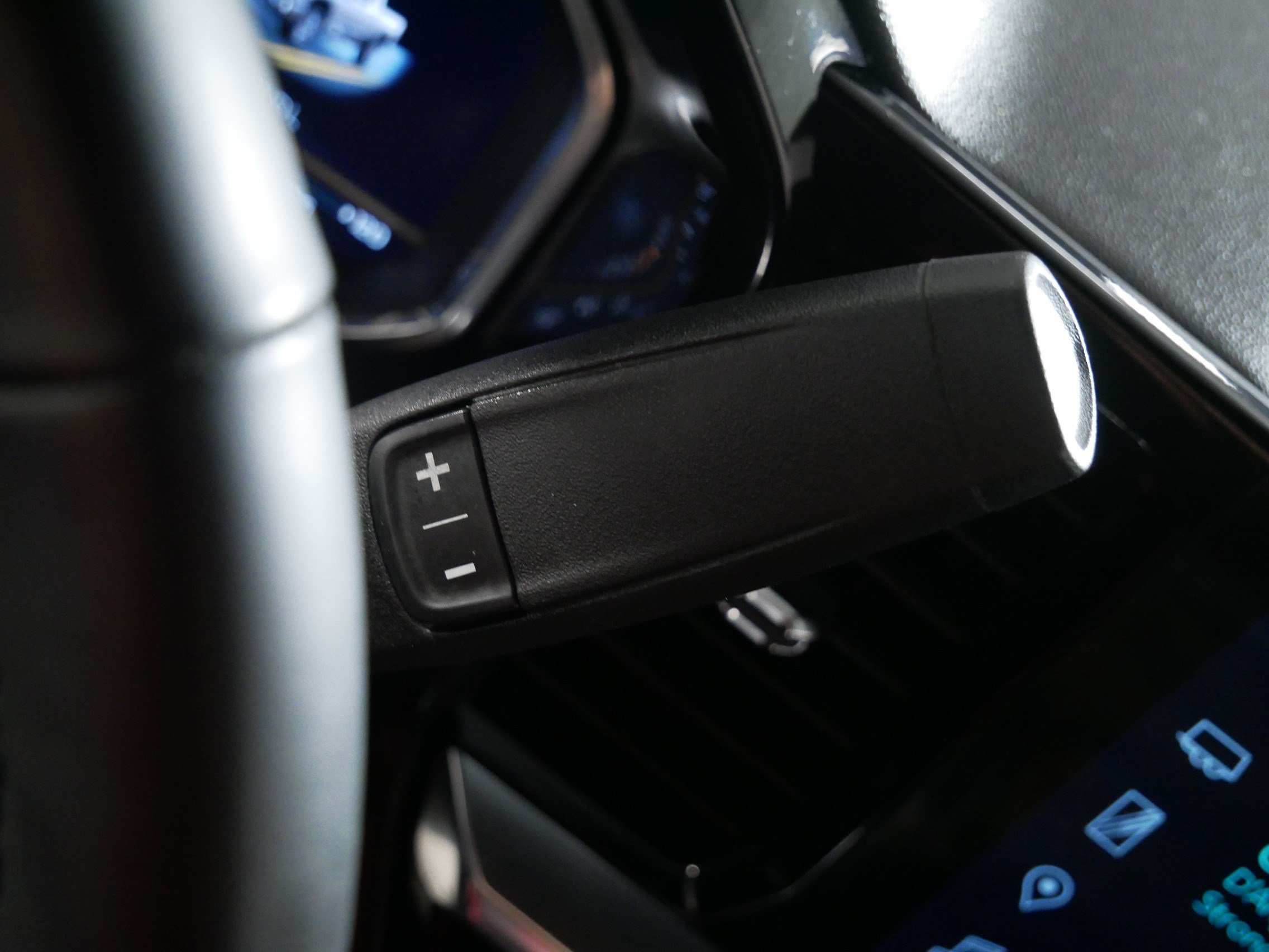 Used 2024 Chevrolet Silverado 2500 High Country w/ High Country Premium Package AWD/4WD image 24