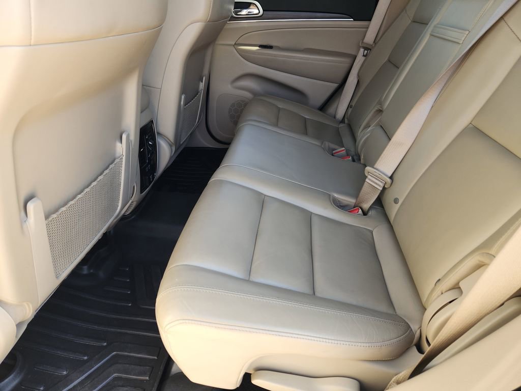 Used 2020 Jeep Grand Cherokee Limited w/ Premium Lighting Group AWD/4WD image 37