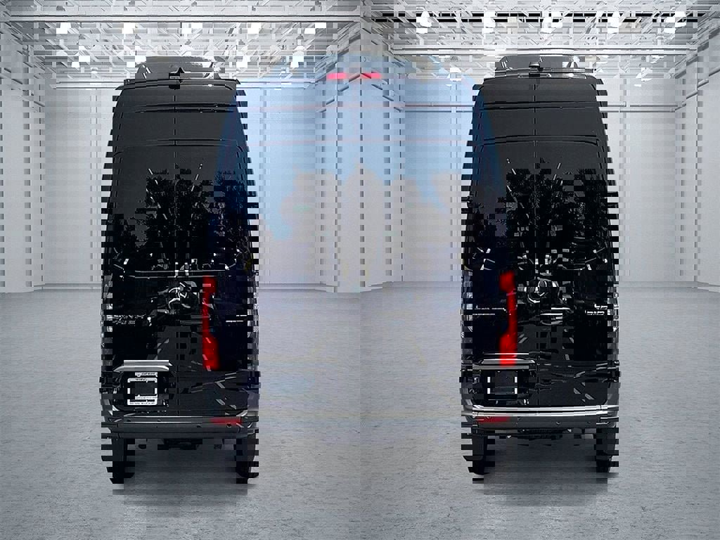 New 2025 Mercedes-Benz Sprinter 2500 image 3