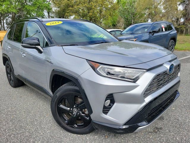 Used 2019 Toyota RAV4 XSE image 8