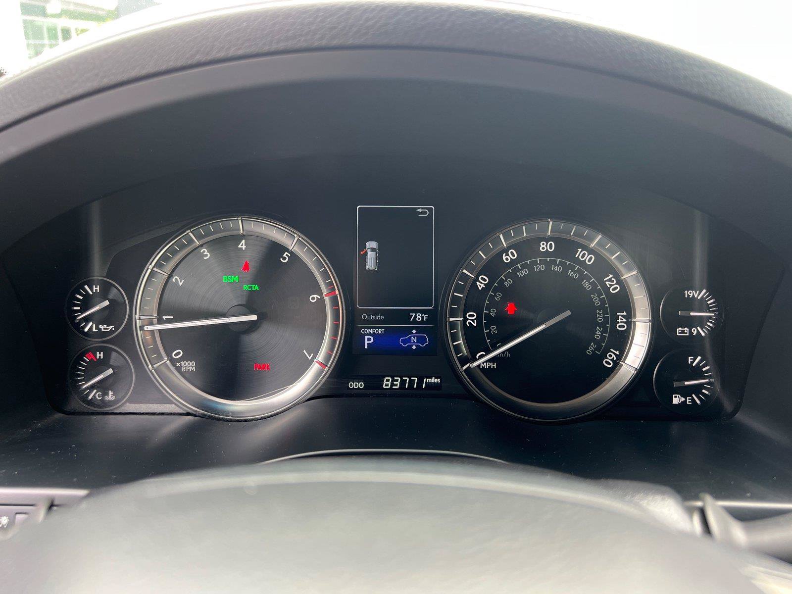 Used 2020 Lexus LX 570 4WD w/ Luxury Package image 27