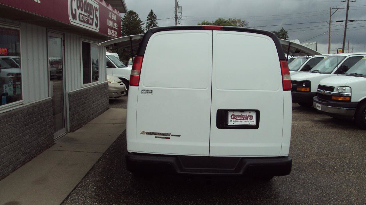 Used 2014 Chevrolet Express 1500 AWD image 6