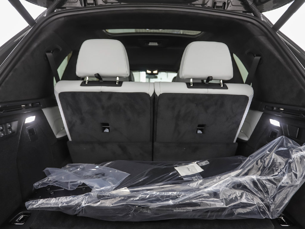 New 2027 BMW X7 xDrive40i w/ Executive Package AWD/4WD image 27