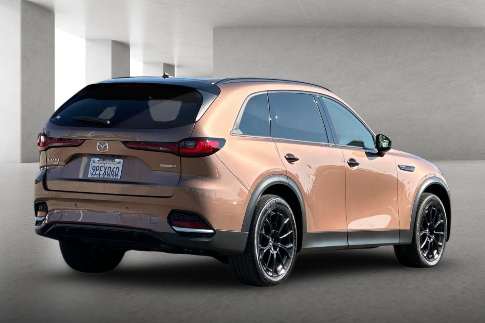 Certified 2025 MAZDA CX-70 3.3 Turbo w/ Premium Package image 4