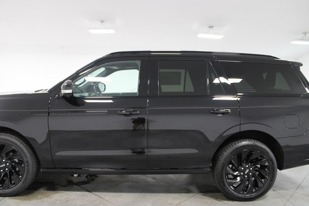New 2027 Lincoln Navigator Reserve w/ Jet Appearance Package AWD/4WD image 5