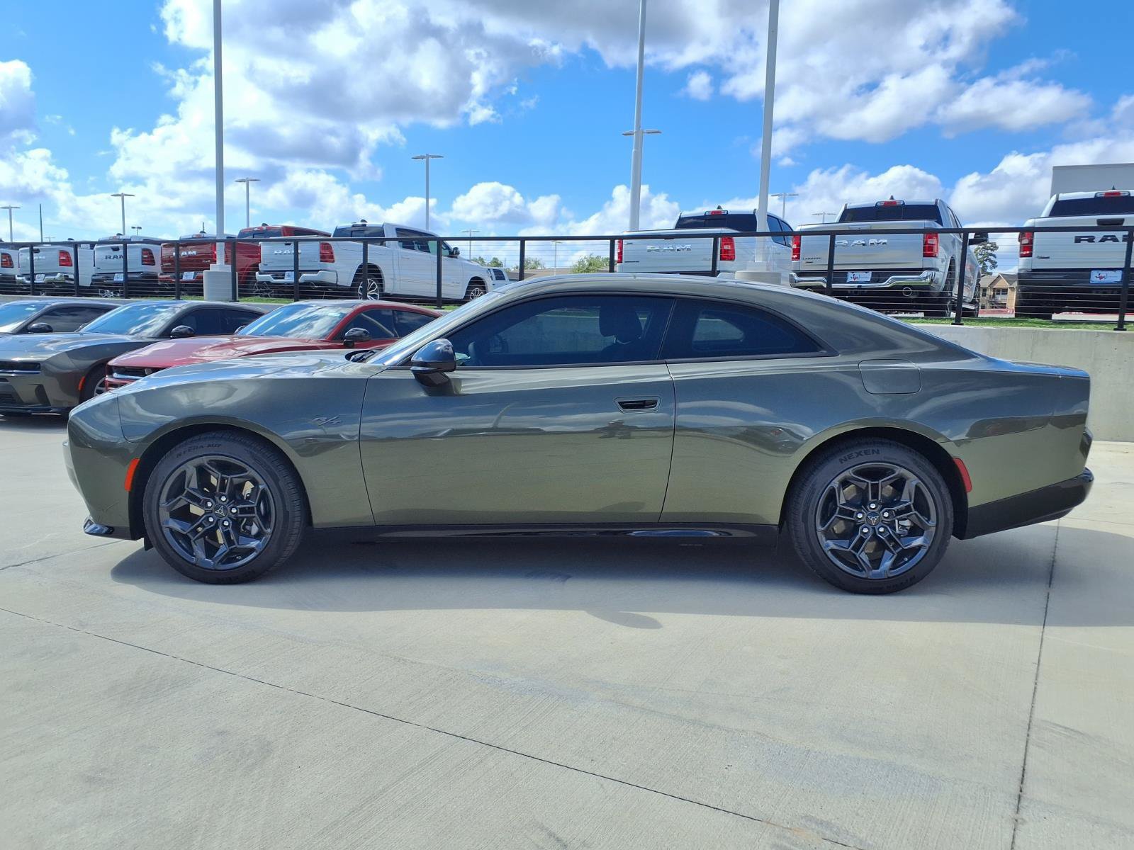 New 2026 Dodge Charger R/T w/ Blacktop Package AWD/4WD image 9