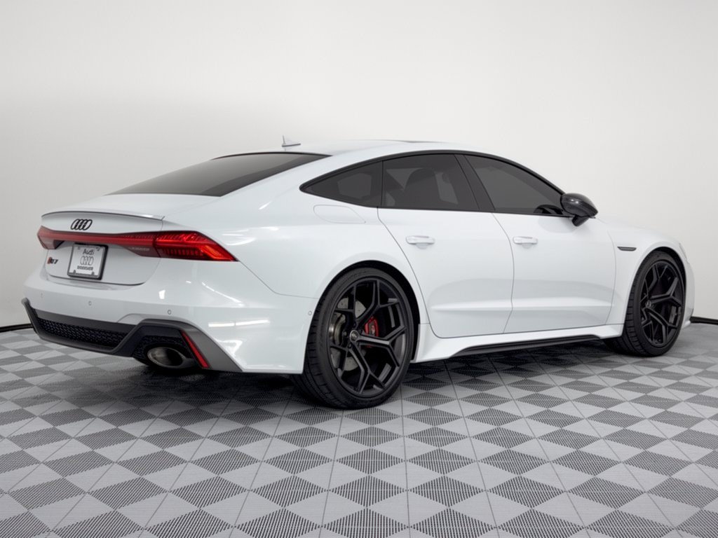Used 2025 Audi RS 7 Performance AWD/4WD image 9