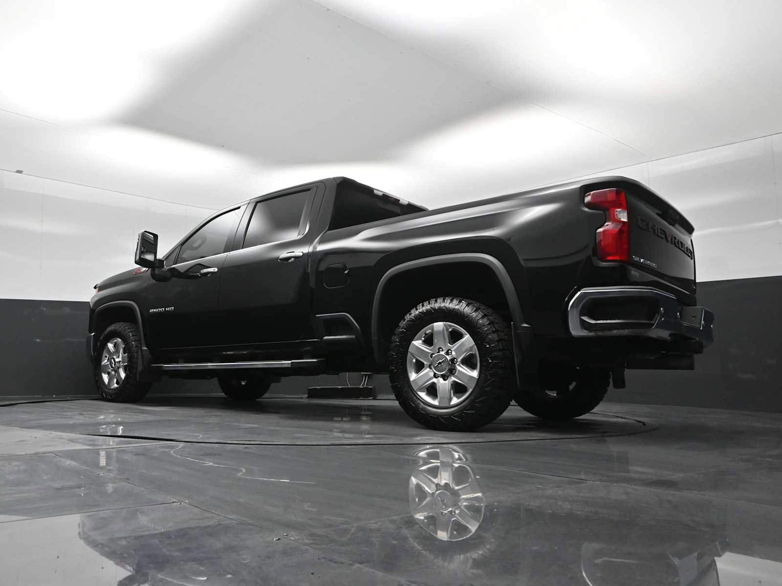 Used 2020 Chevrolet Silverado 2500 LTZ w/ LTZ Plus Package image 24