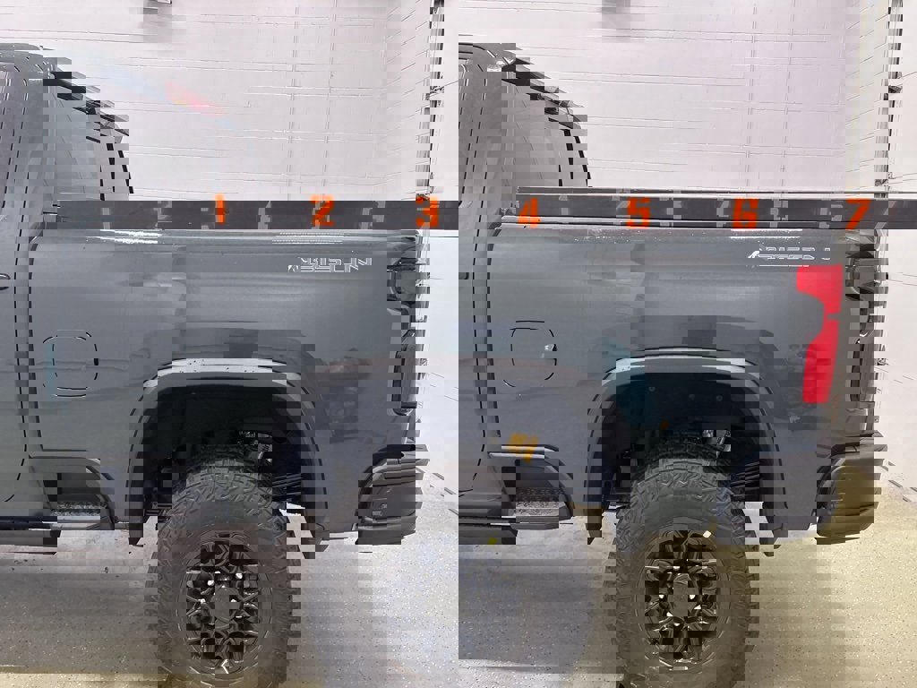 New 2026 Chevrolet Silverado 2500 ZR2 image 10