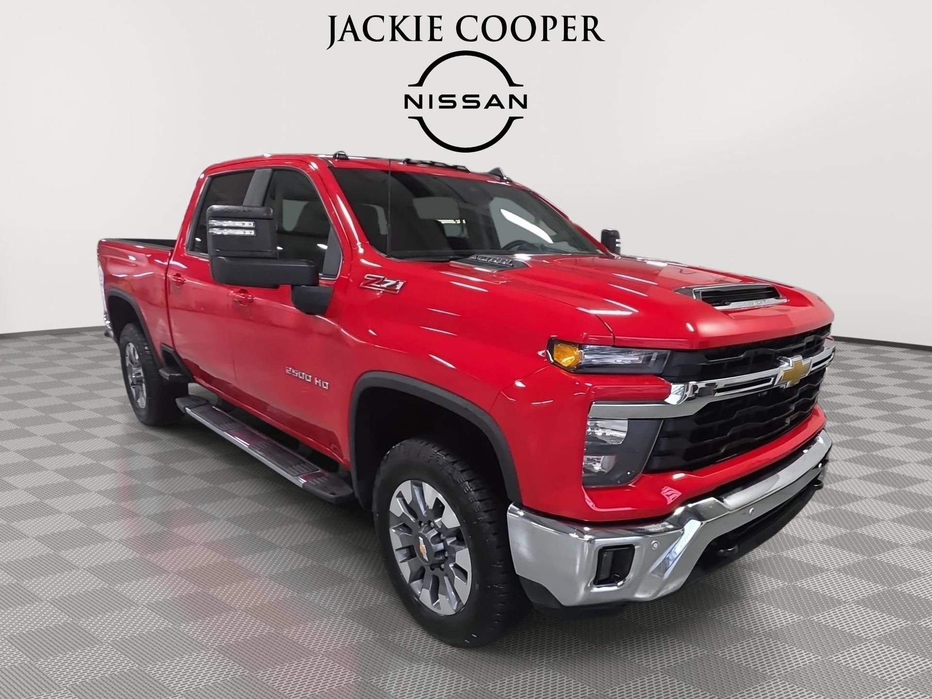 Used 2026 Chevrolet Silverado 2500 LT w/ Safety Package AWD/4WD image 3