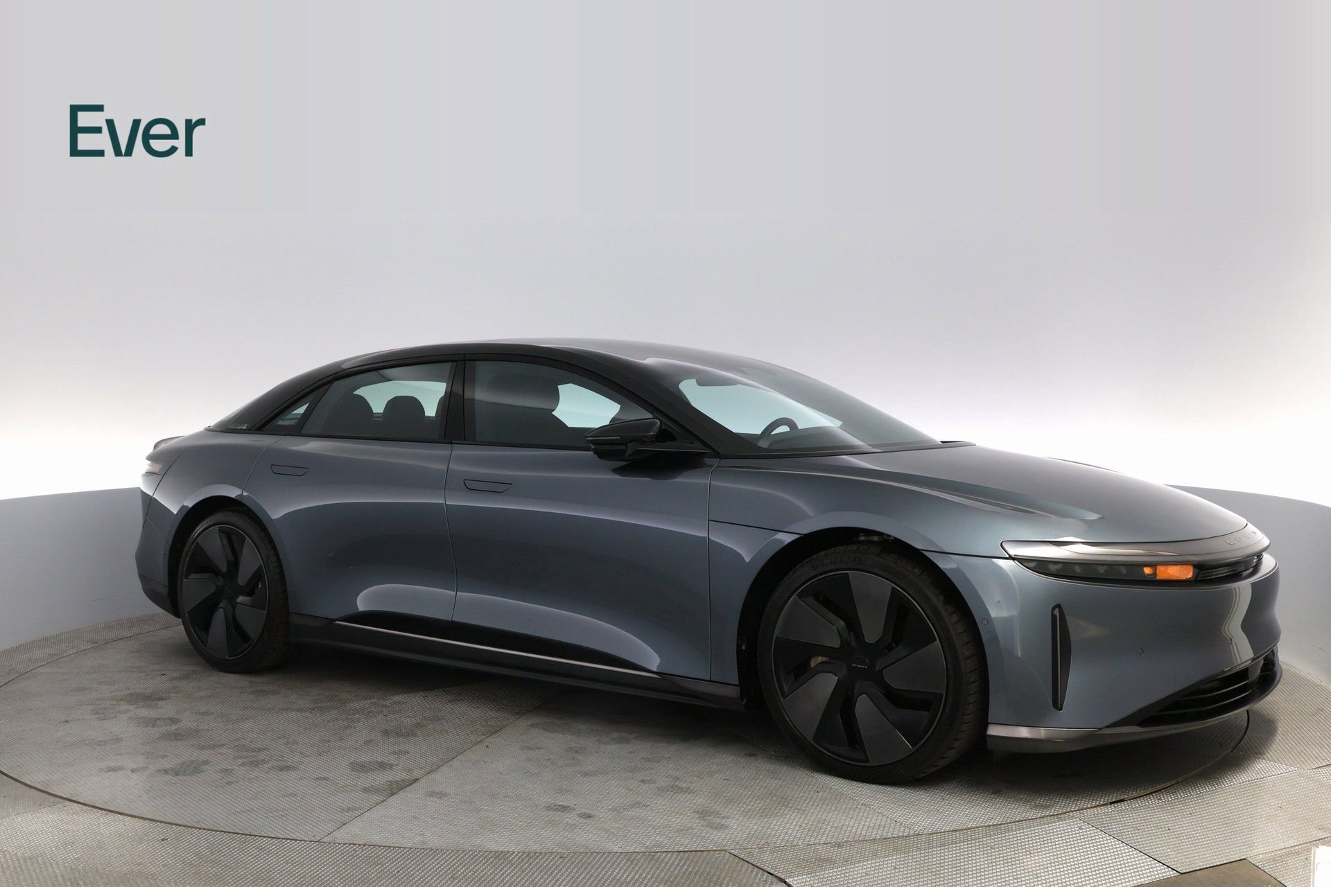 Used 2024 Lucid Air Touring image 5