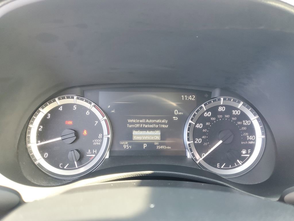 Used 2024 Toyota Highlander LE image 21