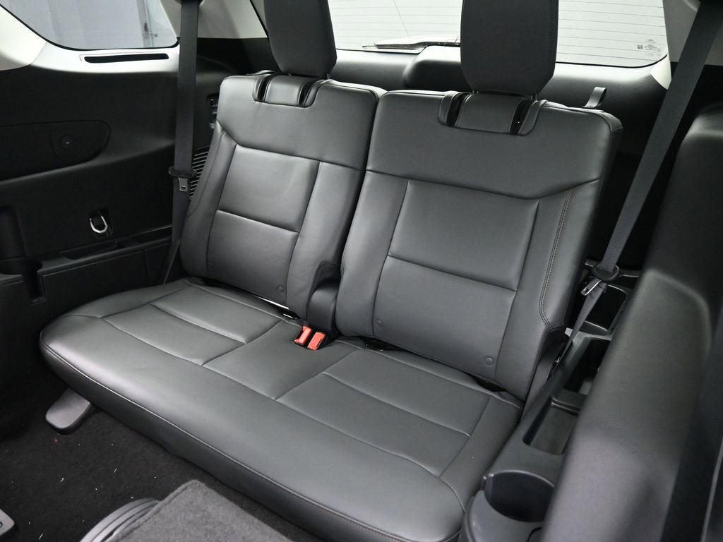 New 2025 Ford Explorer Active w/ Active Comfort Package image 19