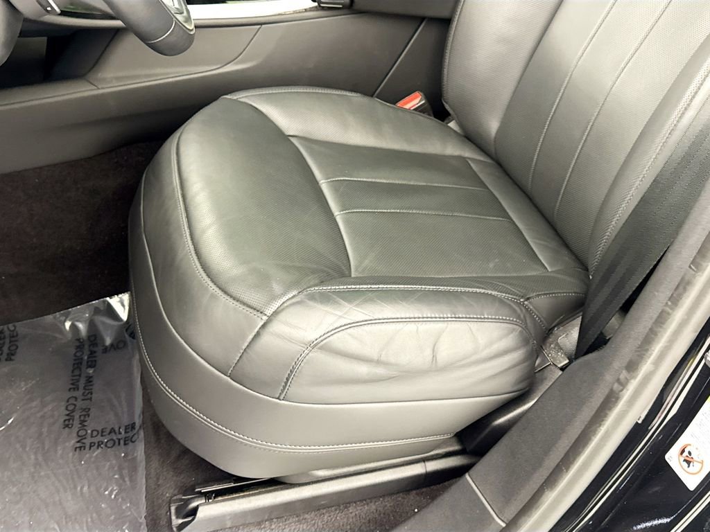 Used 2025 Land Rover Range Rover Sport SE image 19