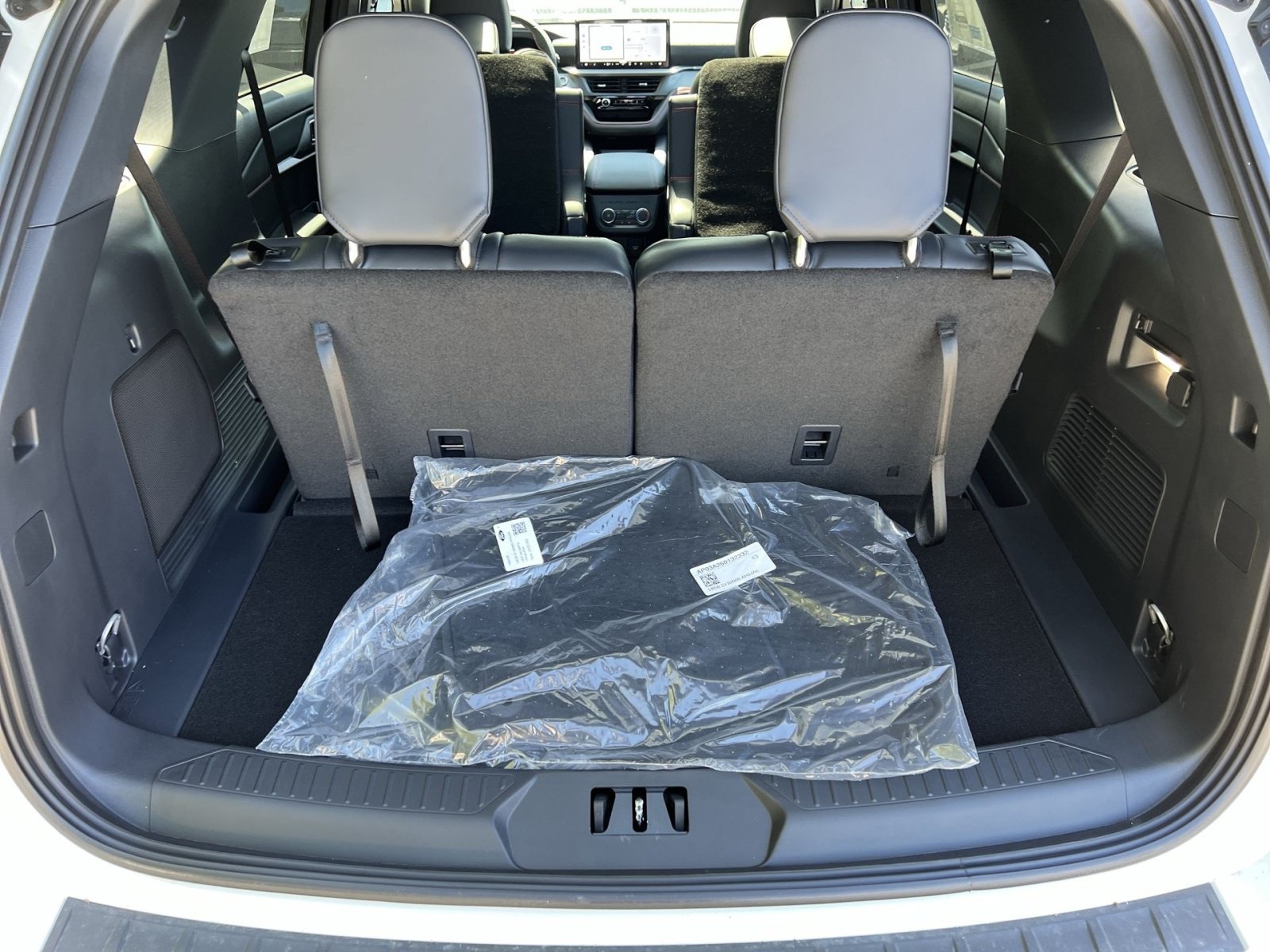 New 2026 Ford Explorer ST-Line w/ ST-Line Street Pack AWD/4WD image 27