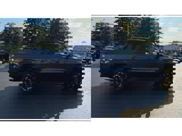 New 2026 Chevrolet Silverado EV Trail Boss image 9