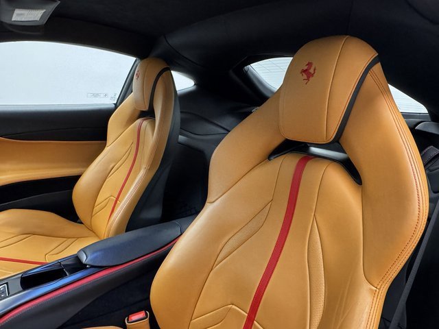 Used 2020 Ferrari 812 Superfast image 19