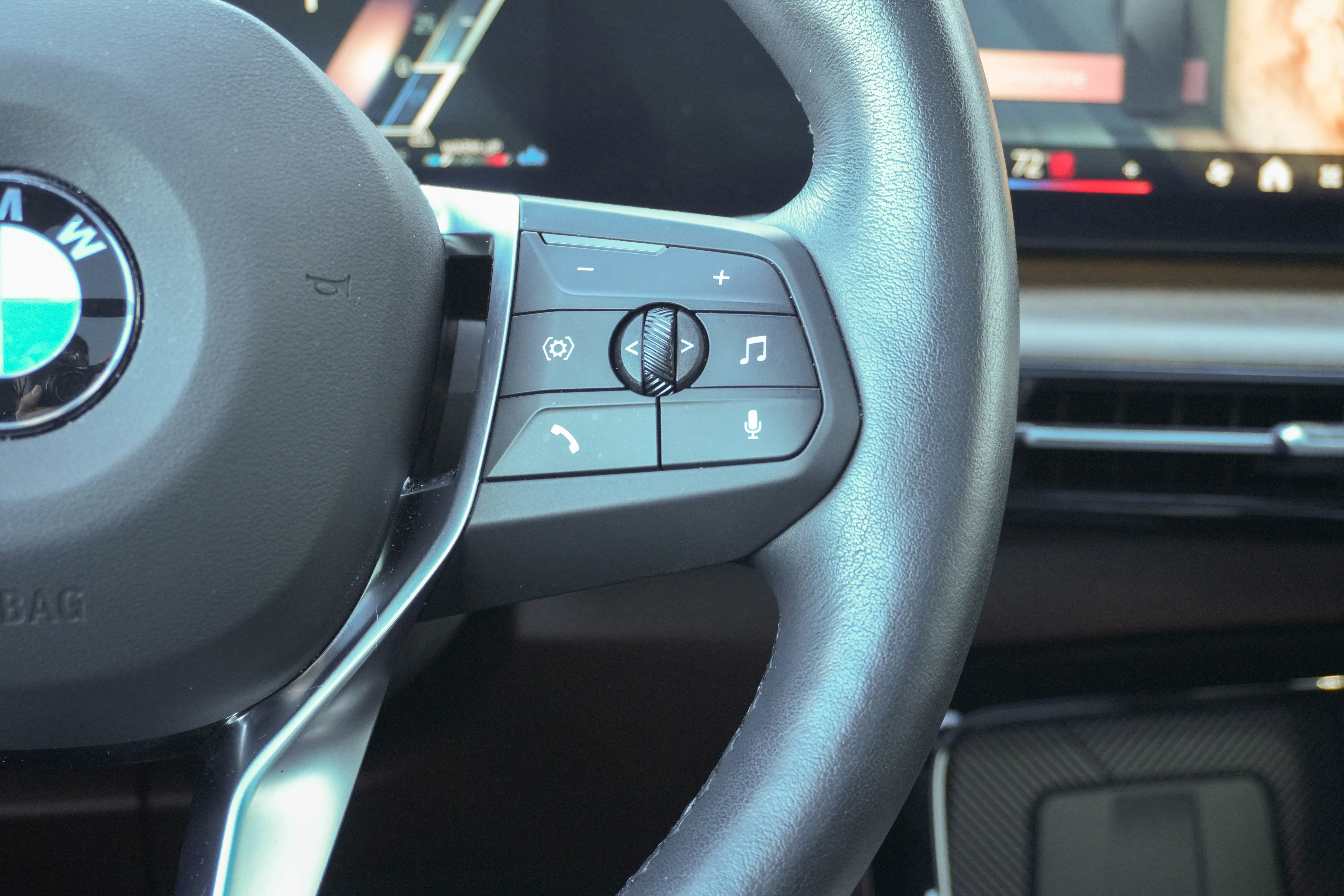 Certified 2025 BMW X1 xDrive28i image 20