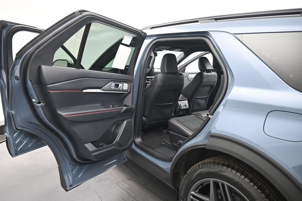 New 2026 Ford Explorer ST w/ Sun And Sound Package AWD/4WD image 18