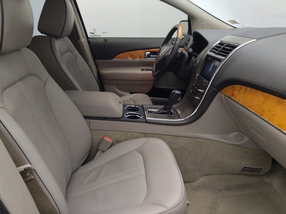 Used 2015 Lincoln MKX FWD w/ Equipment Group 102A image 21