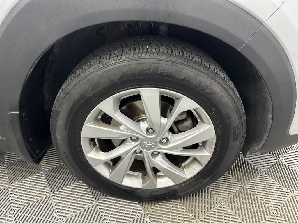 Used 2019 Hyundai Tucson Value FWD image 10