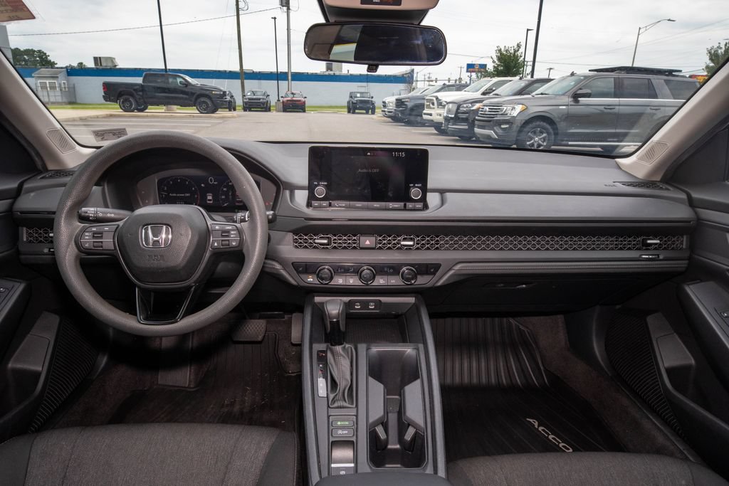 Used 2024 Honda Accord EX image 17