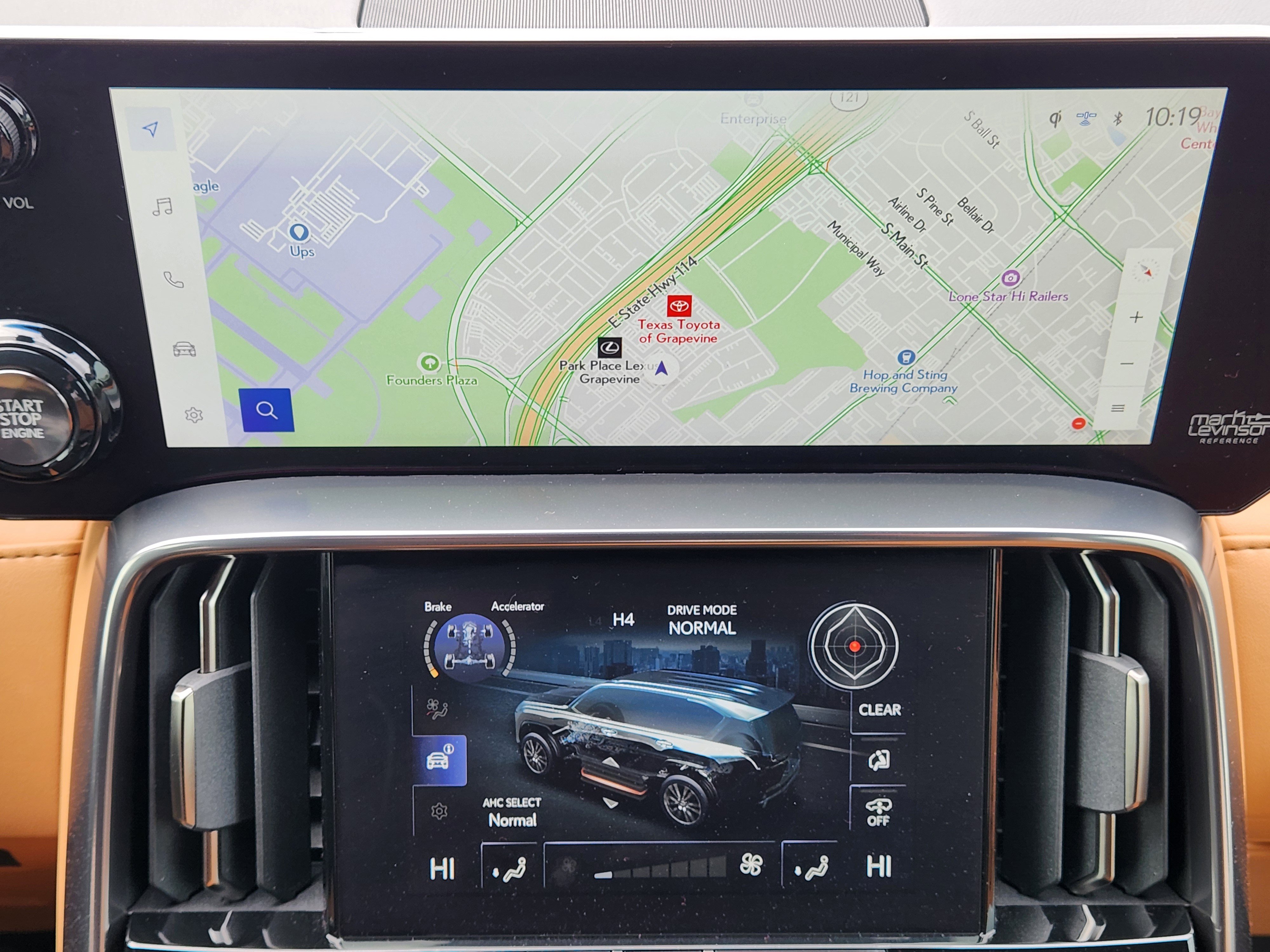 Used 2025 Lexus LX 600 4WD w/ Luxury Package image 18