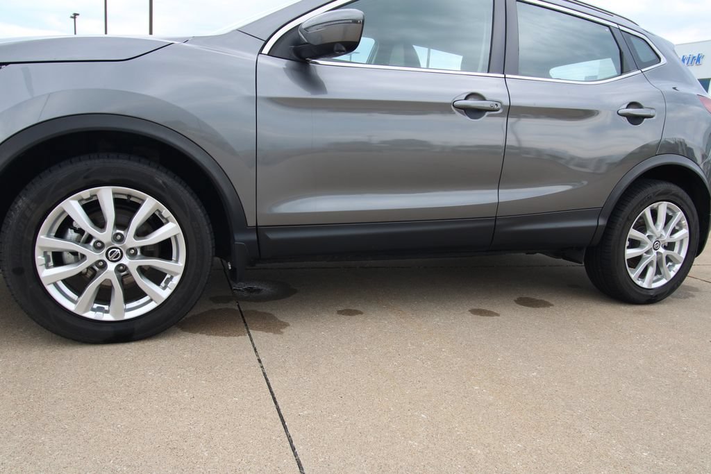 Used 2022 Nissan Rogue Sport SV w/ Technology Package AWD/4WD image 6