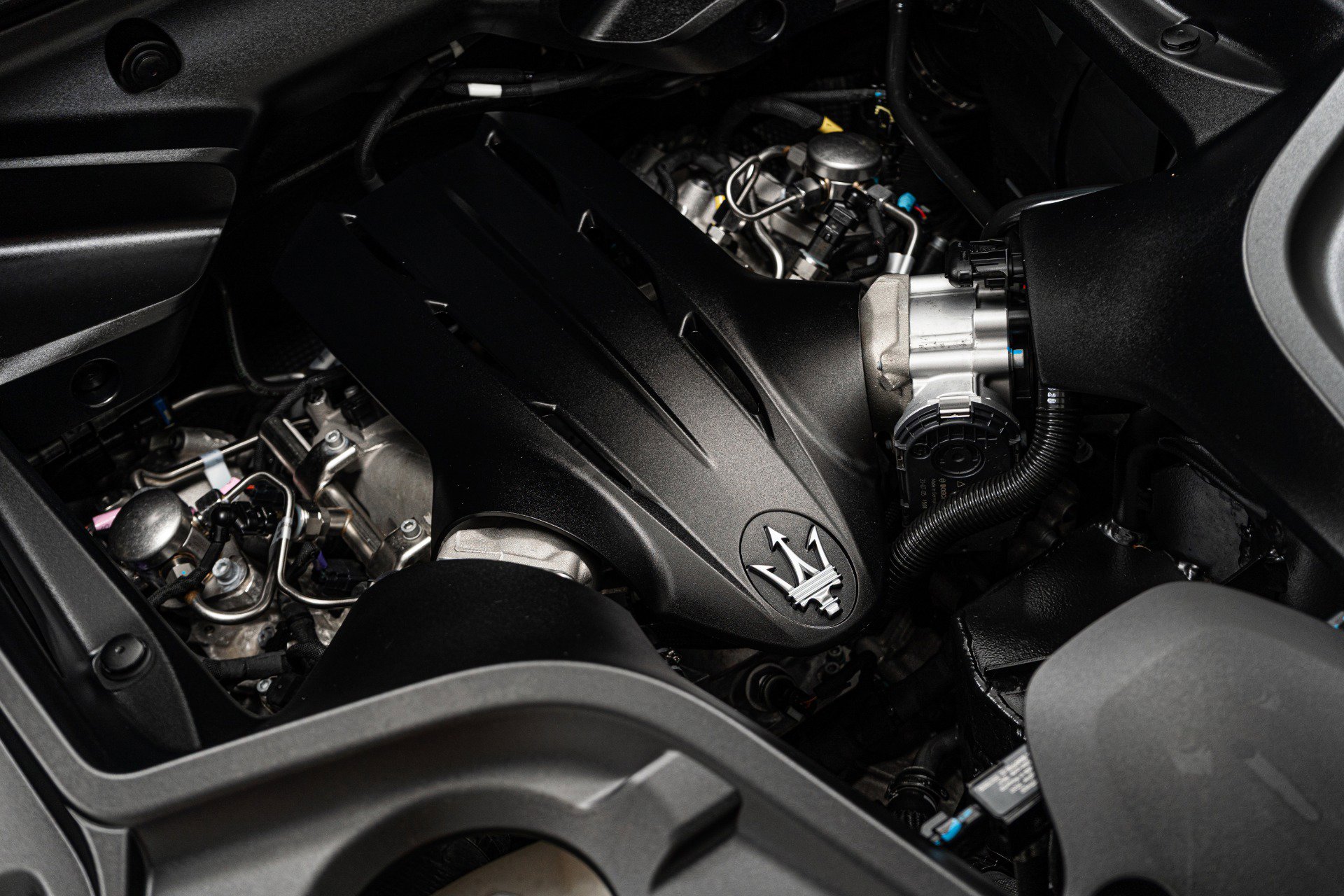 Used 2022 Maserati MC20 Coupe image 42