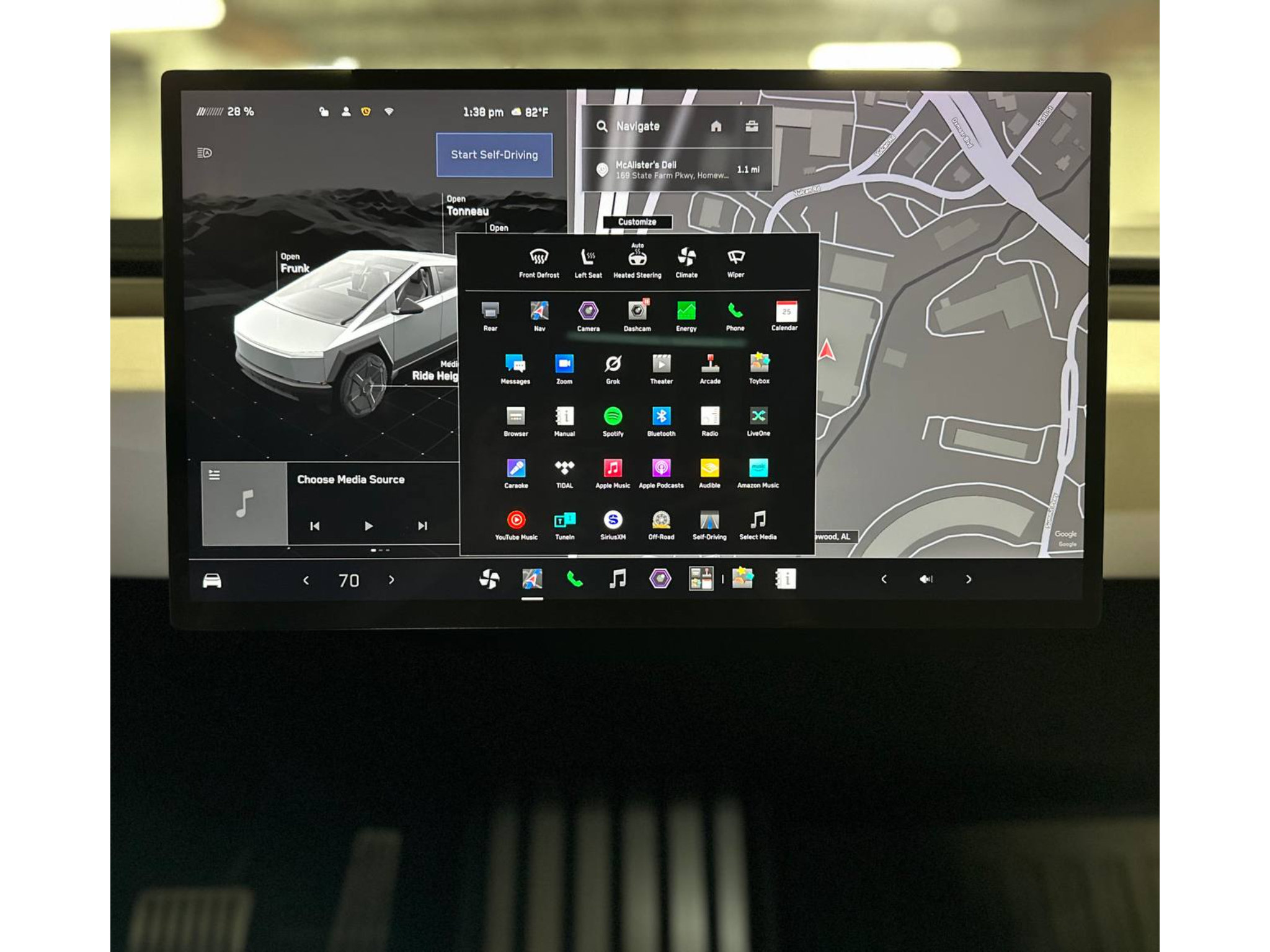 Used 2024 Tesla Cybertruck AWD Crew Cab image 28