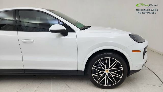 Used 2024 Porsche Cayenne Coupe AWD/4WD image 7