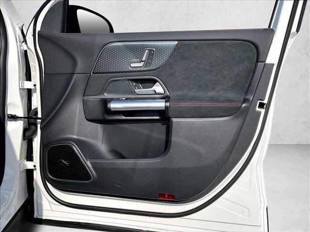 Used 2025 Mercedes-Benz GLA 250 image 19