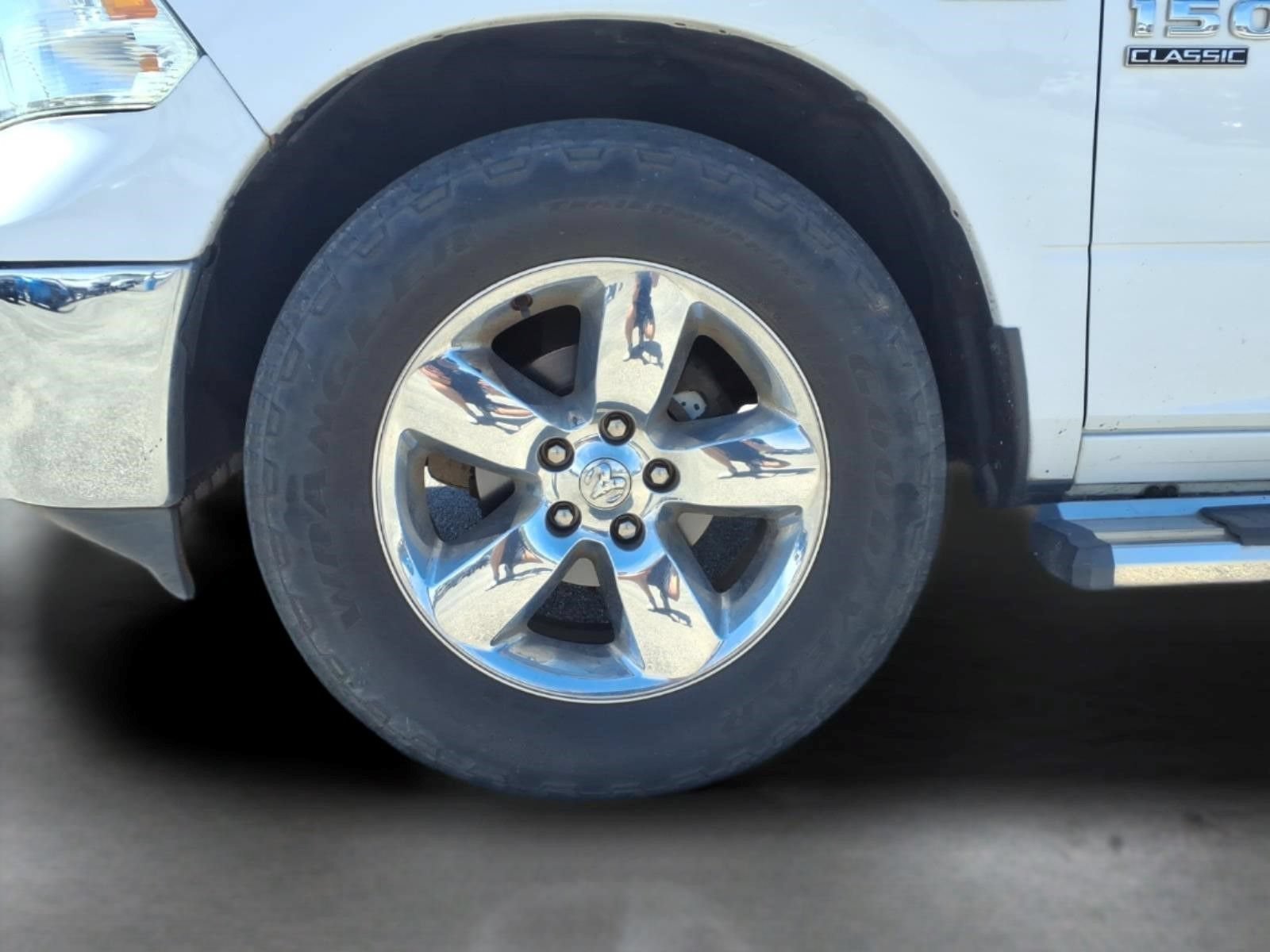 Used 2019 RAM 1500 Big Horn RWD image 9