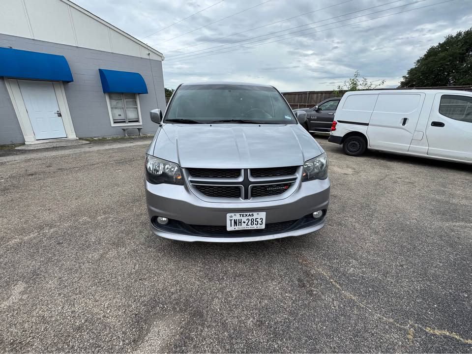 Used 2015 Dodge Grand Caravan R/T image 10
