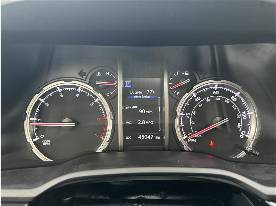 Used 2023 Toyota 4Runner TRD Off-Road Premium w/ Moonroof Package AWD/4WD image 23