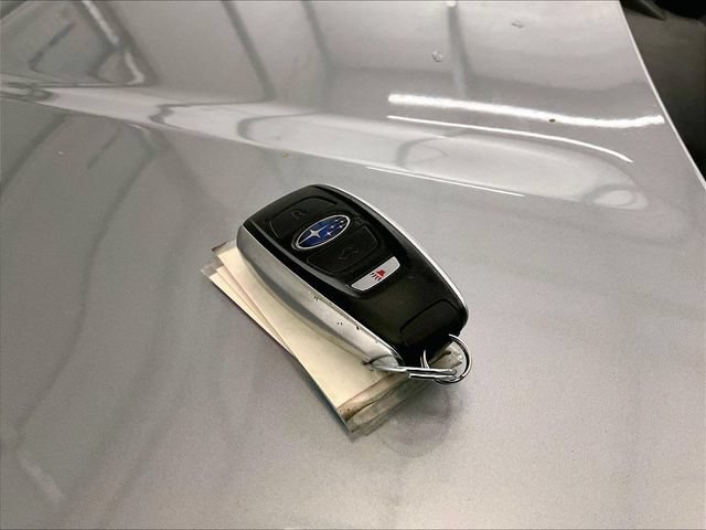 Used 2022 Subaru Impreza 2.0i Limited w/ Popular Package #2 AWD/4WD image 9