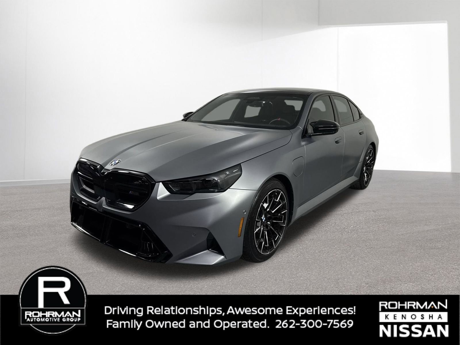 Used 2026 BMW M5 w/ Executive Package AWD/4WD image 2