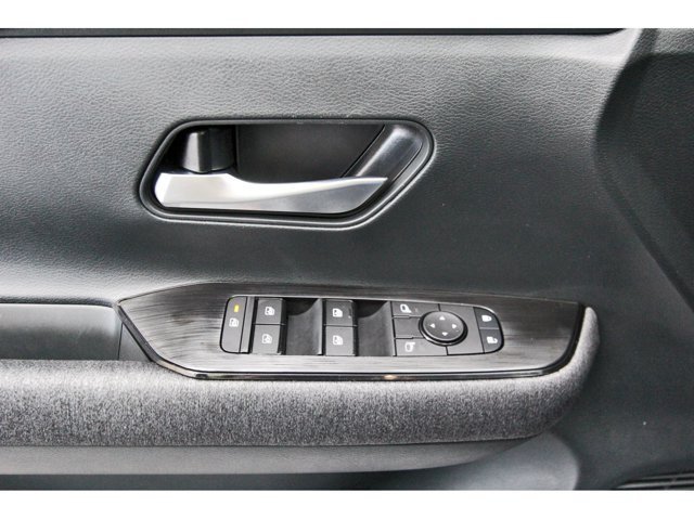 Used 2026 Nissan Kicks SV w/ SV Premium Package FWD image 22