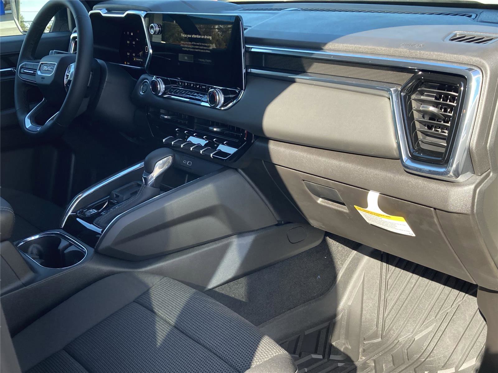 New 2026 GMC Canyon Elevation w/ Convenience Package image 21