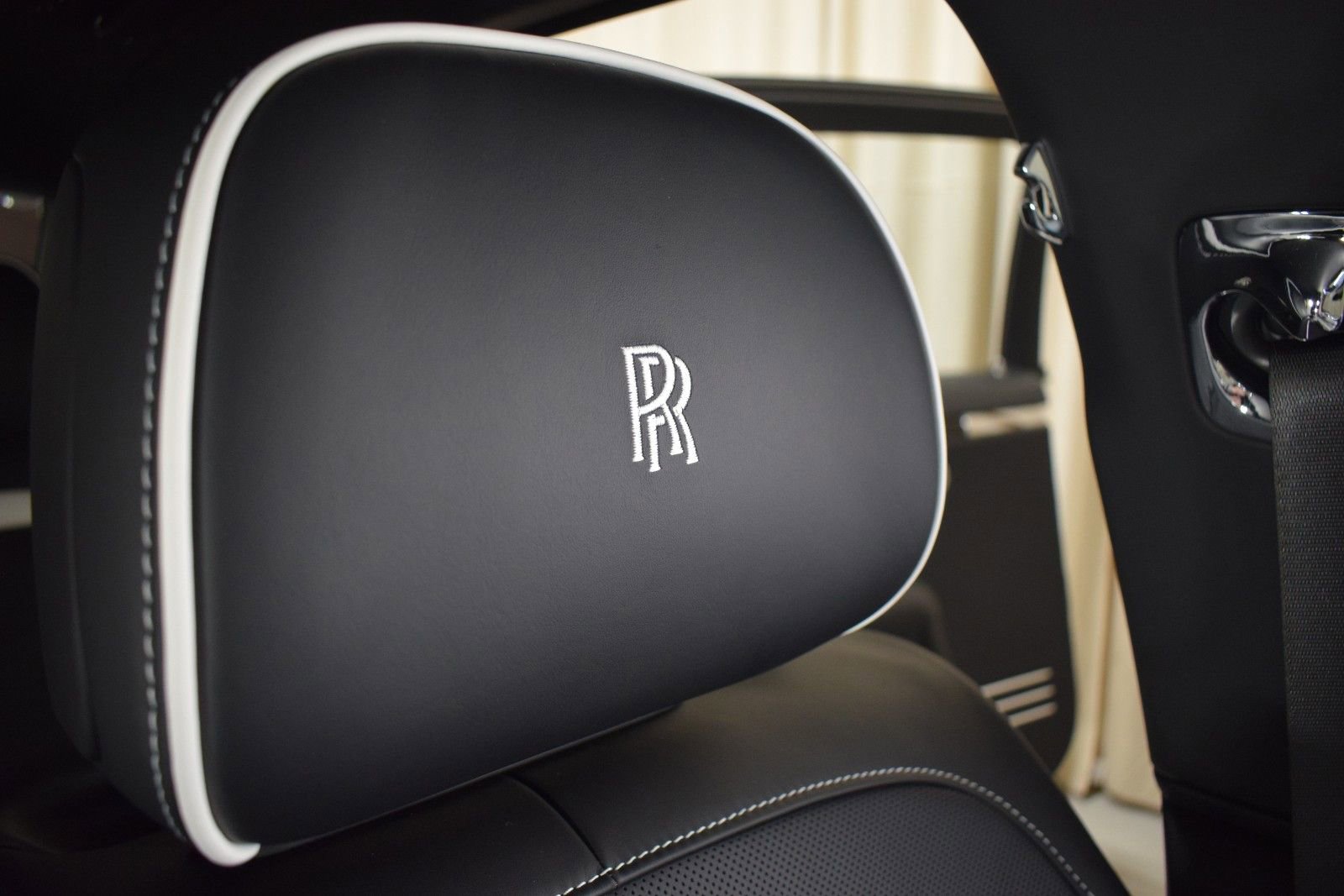 New 2026 Rolls-Royce Ghost Extended Wheelbase AWD/4WD image 37