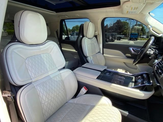 Used 2023 Lincoln Navigator Black Label AWD/4WD image 21