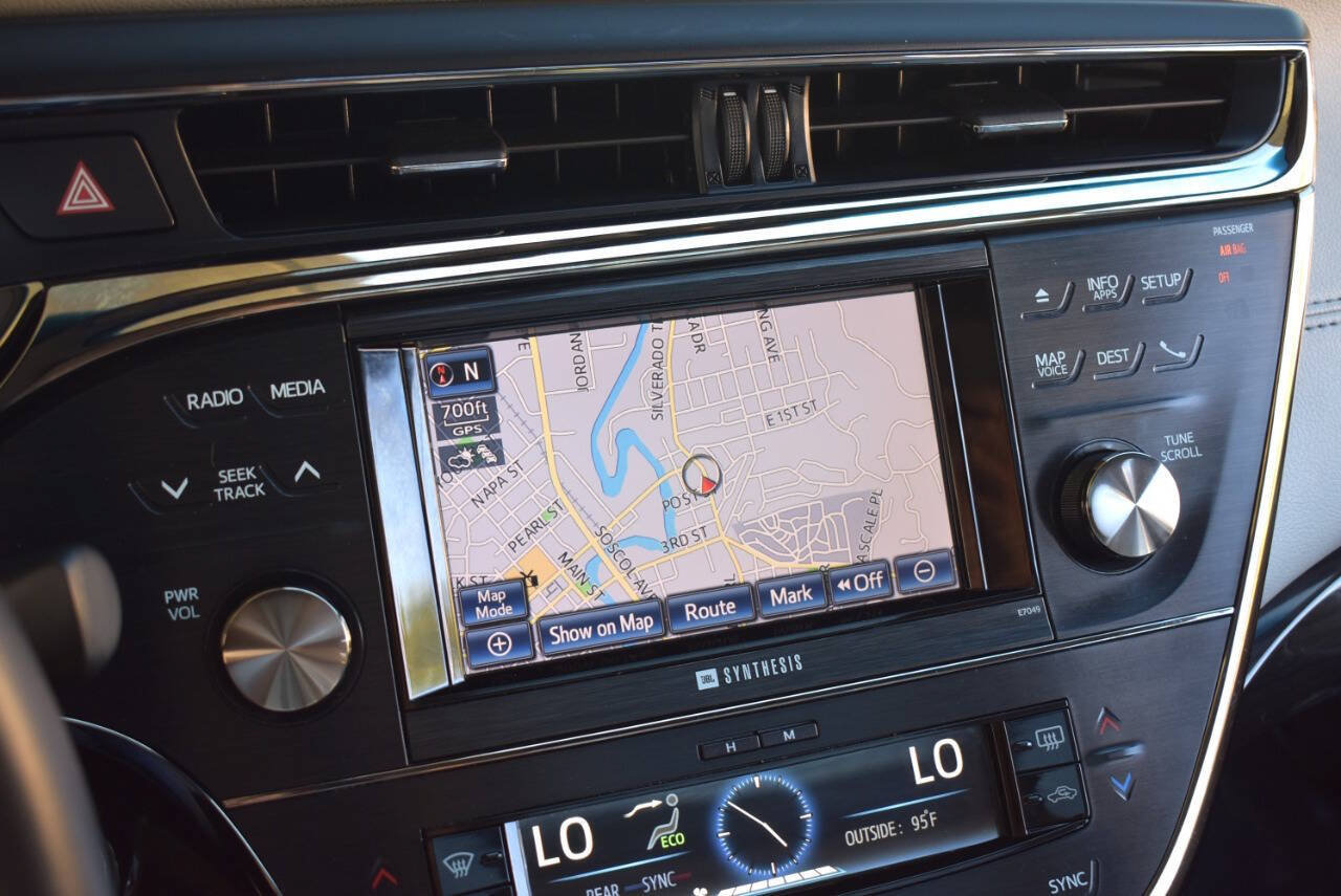 Used 2014 Toyota Avalon Limited w/ Technology Package FWD image 28