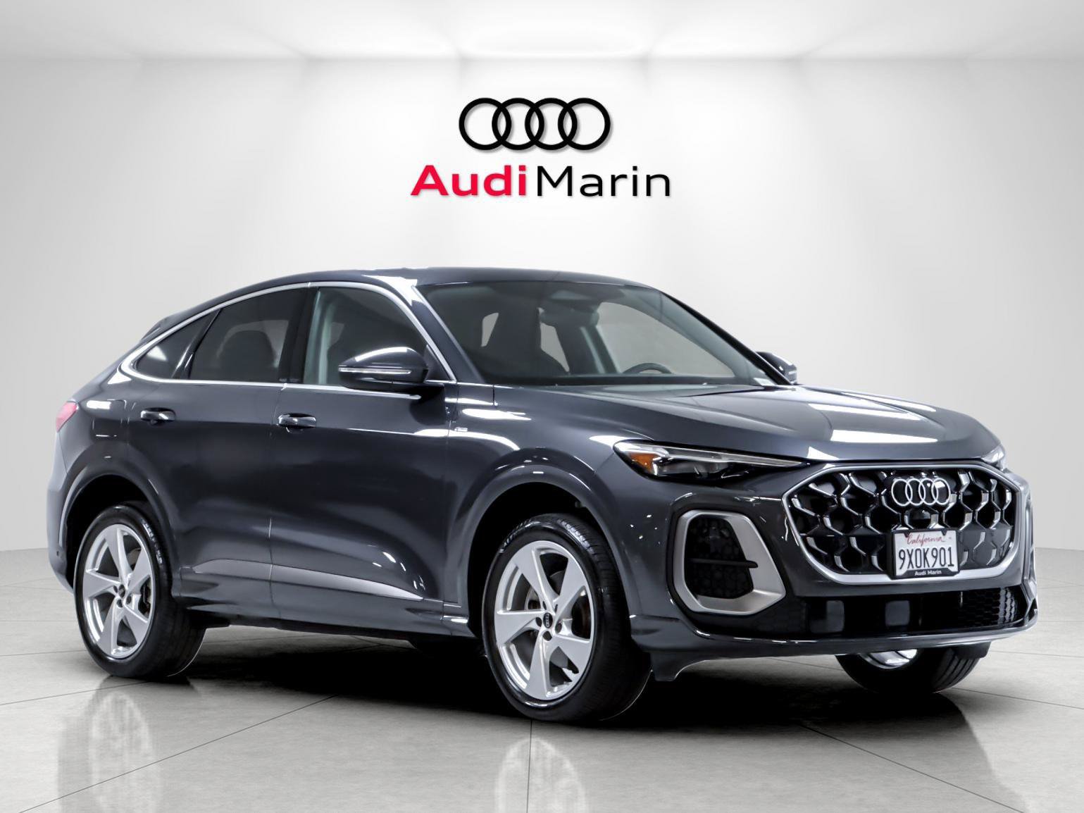 Used 2025 Audi Q5 Premium Plus w/ Premium Plus AWD/4WD image 7