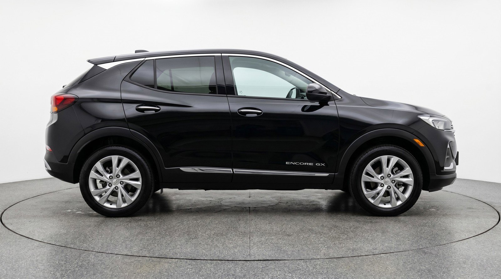 Used 2025 Buick Encore GX Preferred AWD/4WD image 11